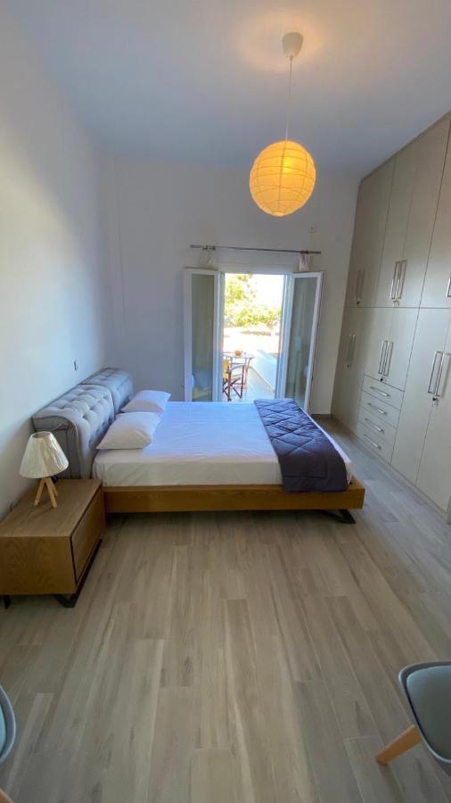 Ninemia Apartment Artemonas Eksteriør bilde